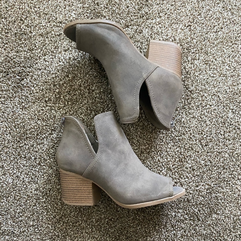 Qupid Ankle Boots